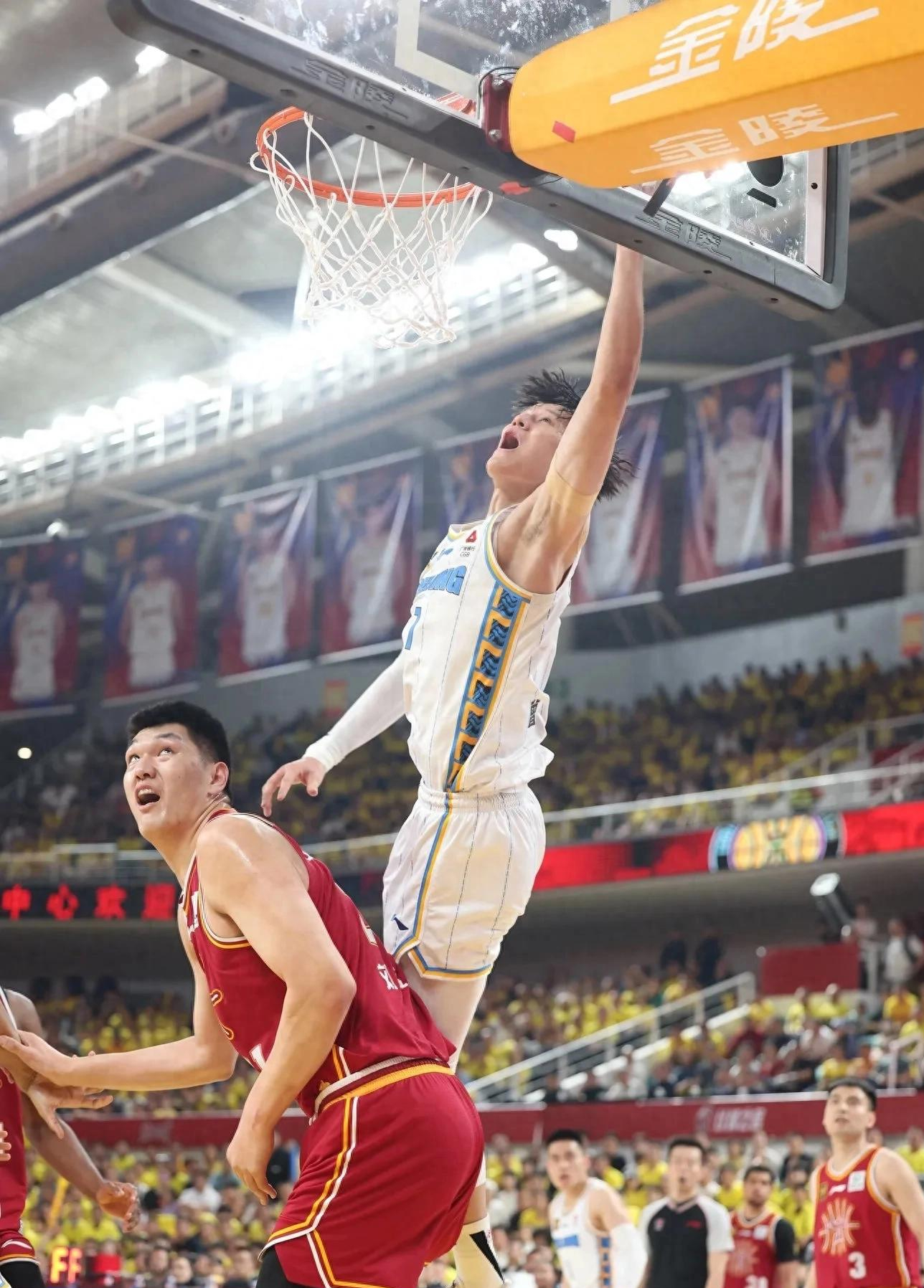 包含转会期体能课后，拉齐奥队长鼓劲备战CBA季后赛，引发热议，心理建设被强调的词条-星空体育官方